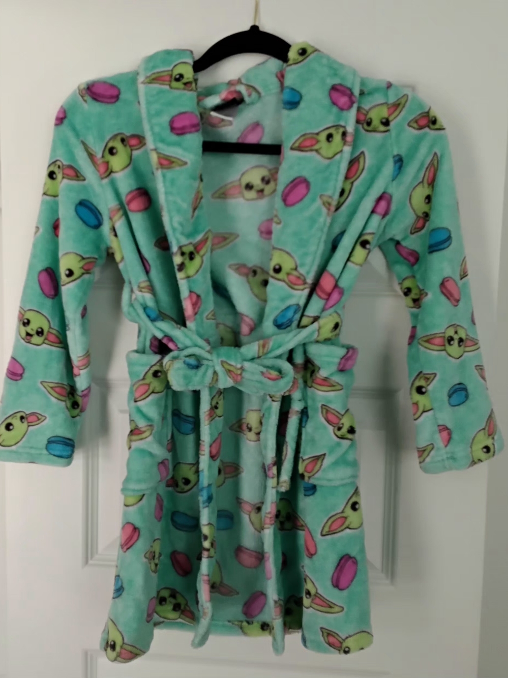 Star Wars Grogu robe with repeating pattern of Grogu faces and macarons, size 8